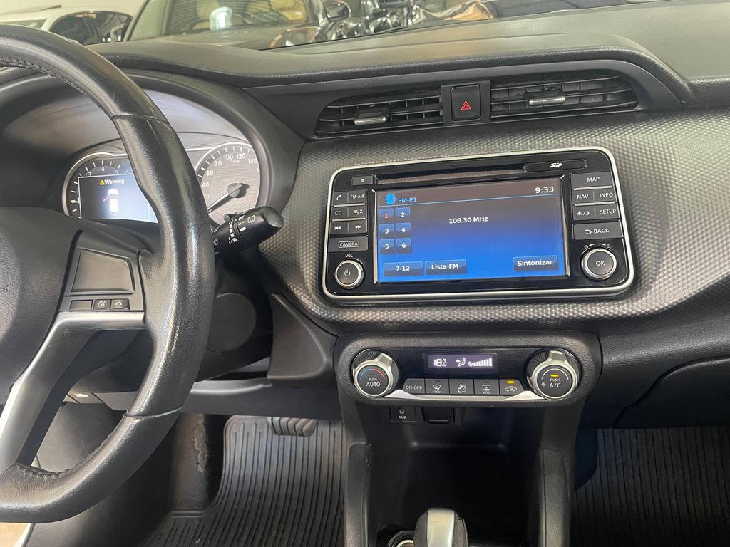 Nissan Kicks Branco