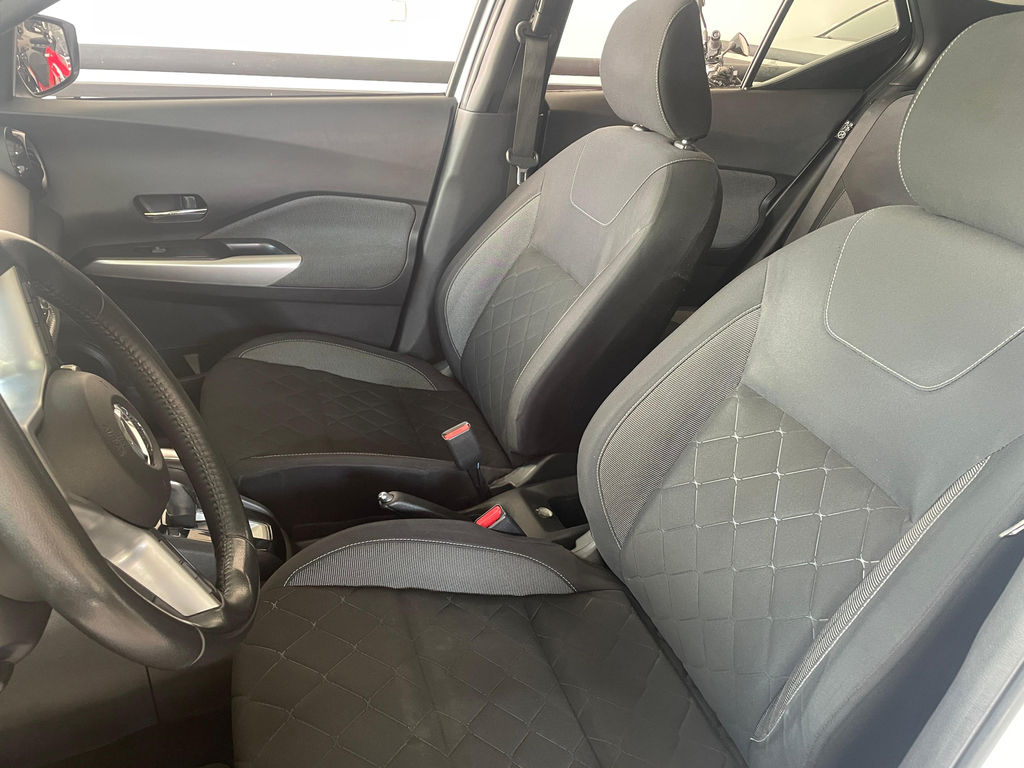 Nissan Kicks Branco
