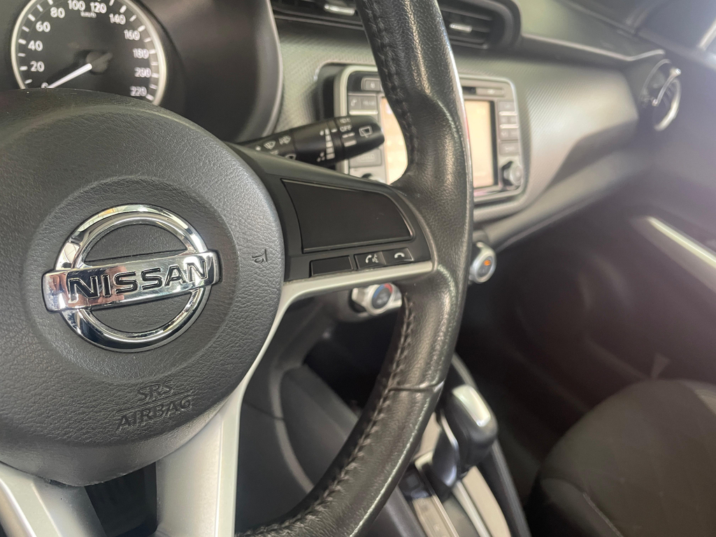 Nissan Kicks Branco