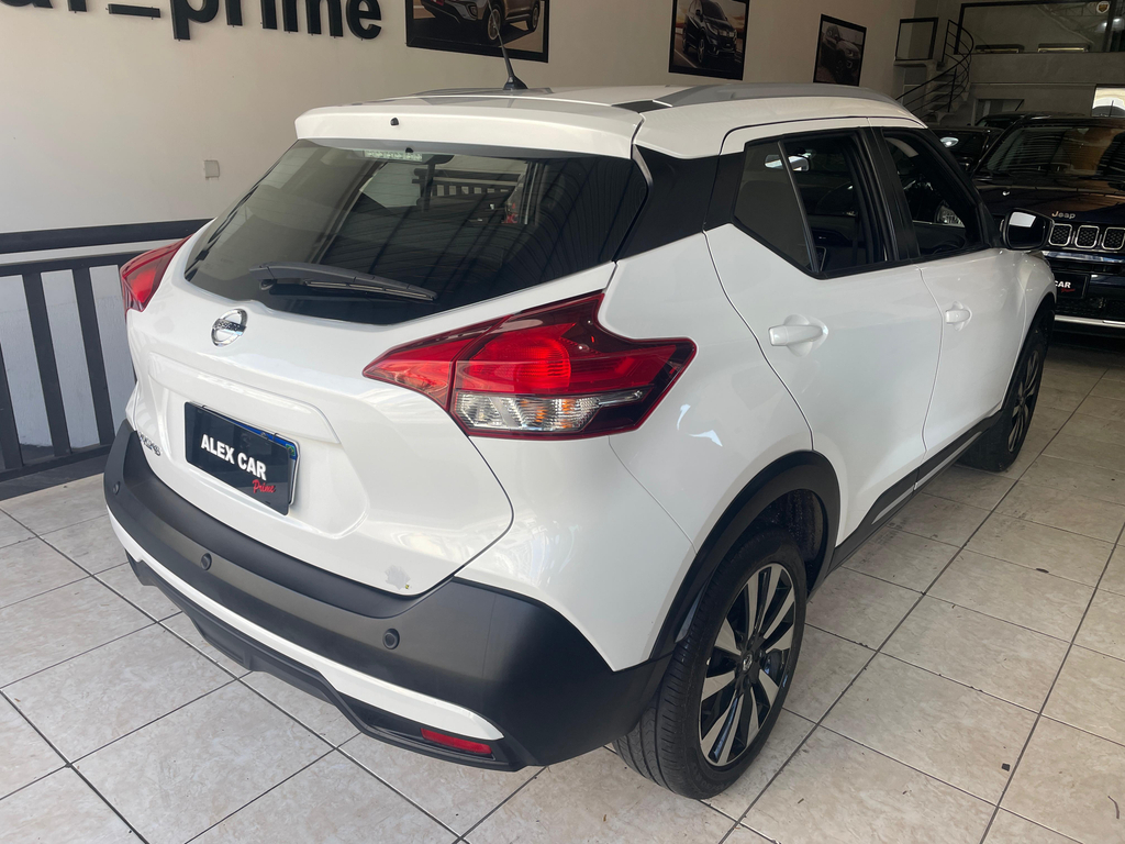 Nissan Kicks Branco