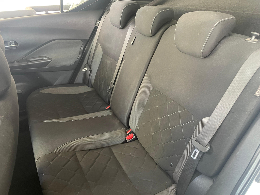 Nissan Kicks Branco