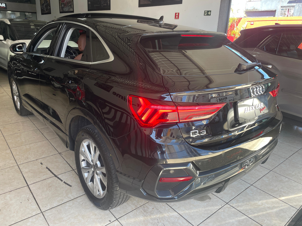 Audi Q3 Preto