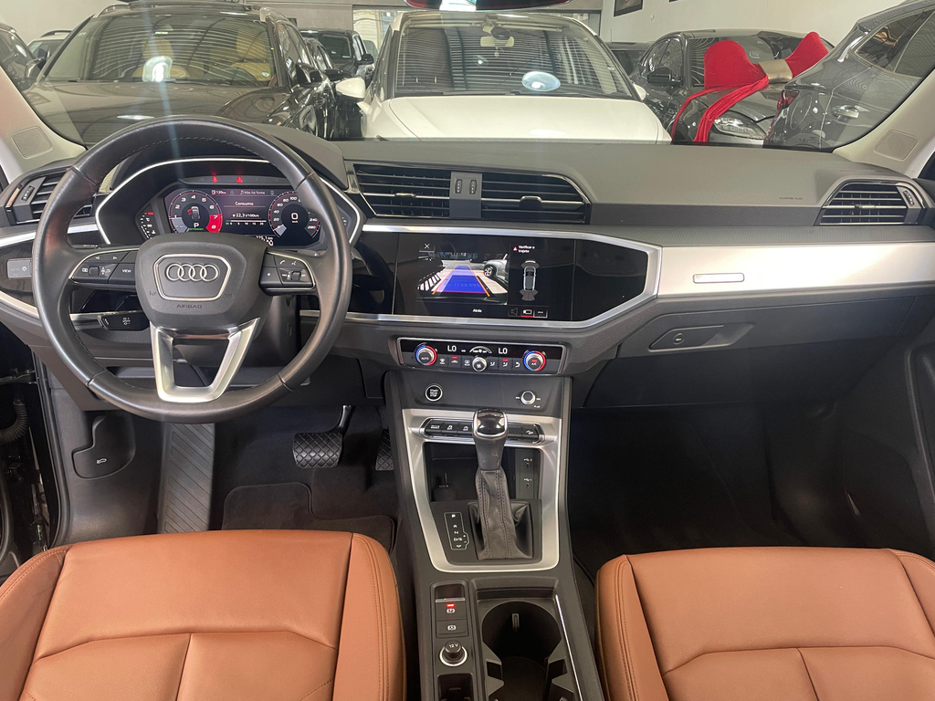 Audi Q3 Preto