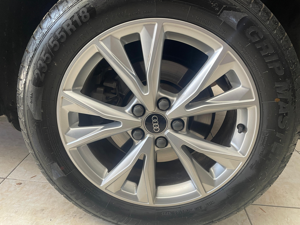 Audi Q3 Preto