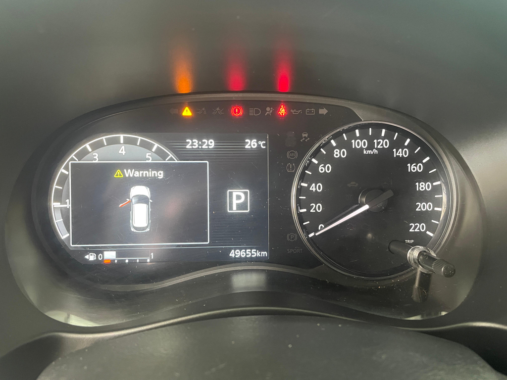 Nissan Kicks Cinza