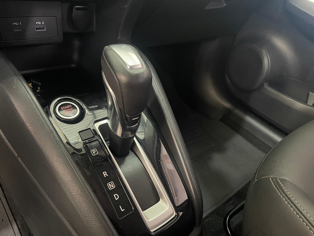 Nissan Kicks Cinza