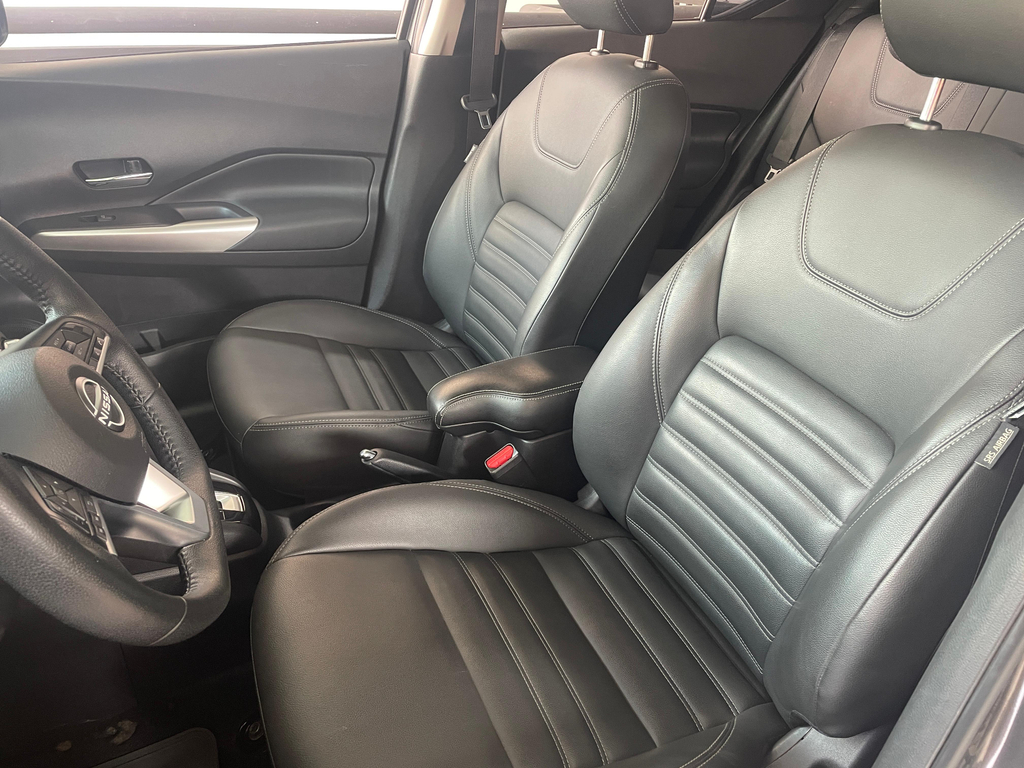 Nissan Kicks Cinza