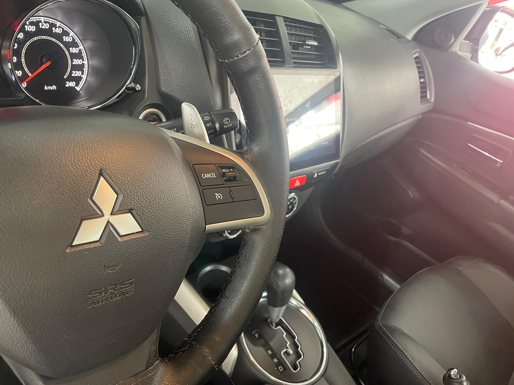 Mitsubishi ASX Preto