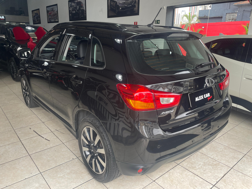 Mitsubishi ASX Preto
