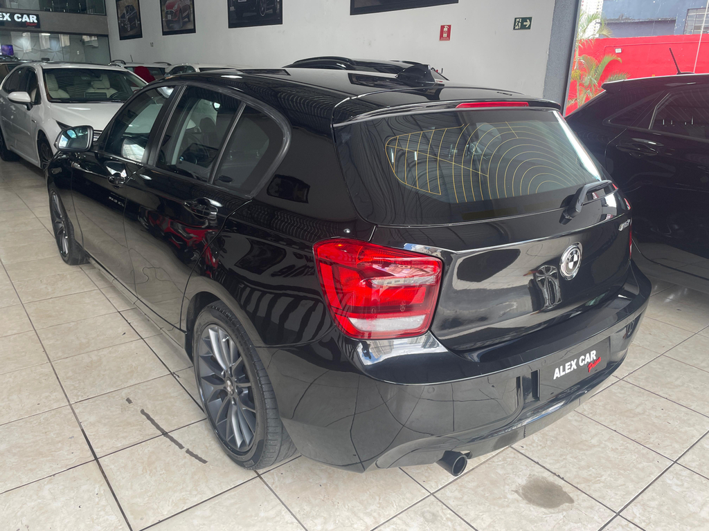 BMW 118i Preto