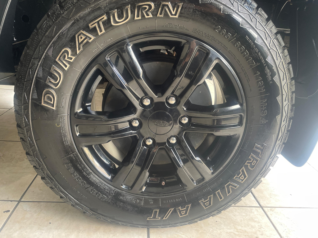 Ford Ranger (Cabine Dupla) Cinza