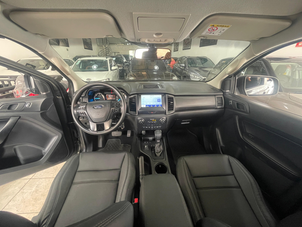 Ford Ranger (Cabine Dupla) Cinza