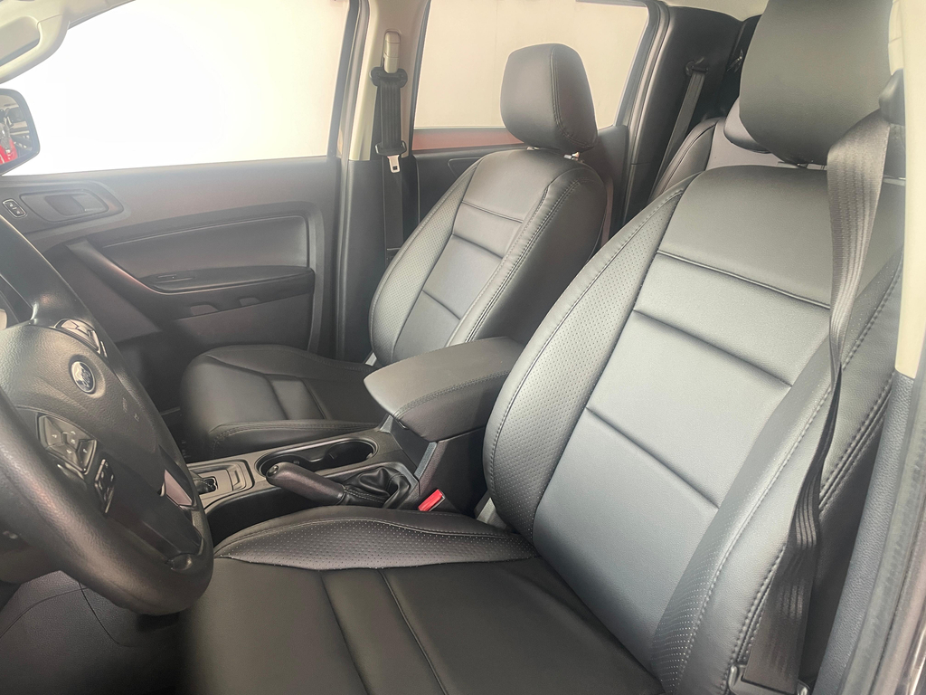 Ford Ranger (Cabine Dupla) Cinza