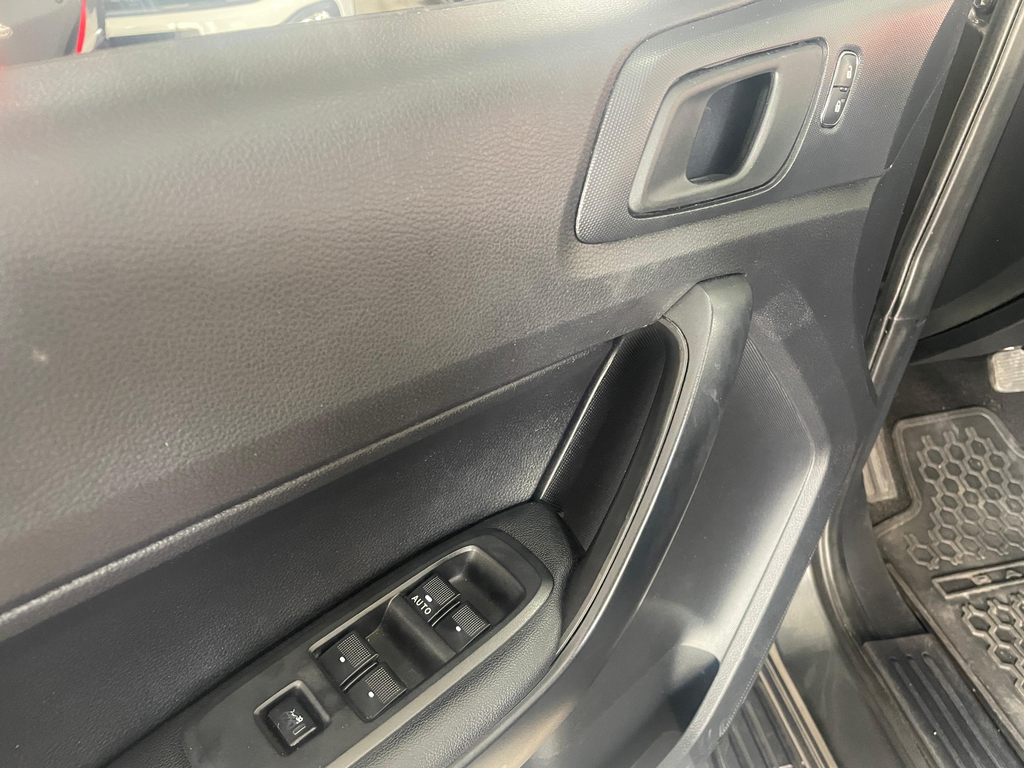Ford Ranger (Cabine Dupla) Cinza