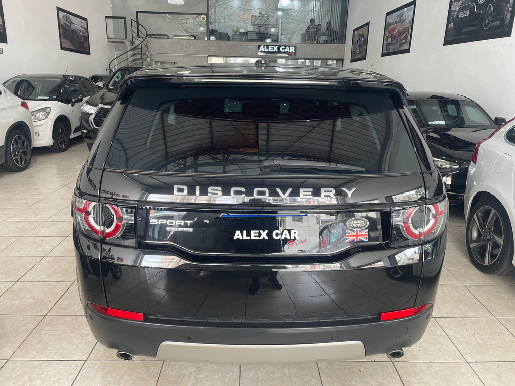 Land Rover Discovery Sport Preto