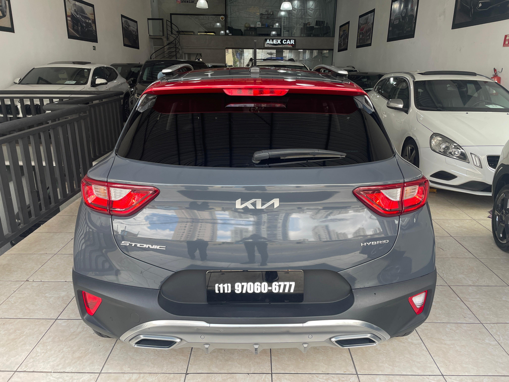 Kia Stonic Cinza