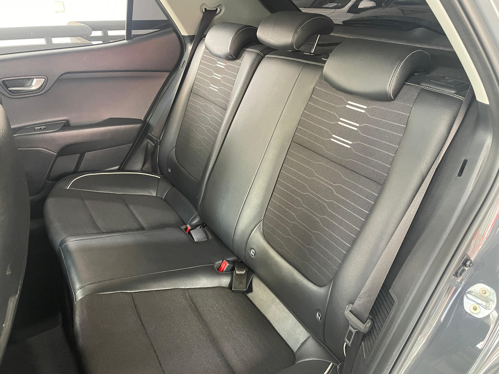 Kia Stonic Cinza