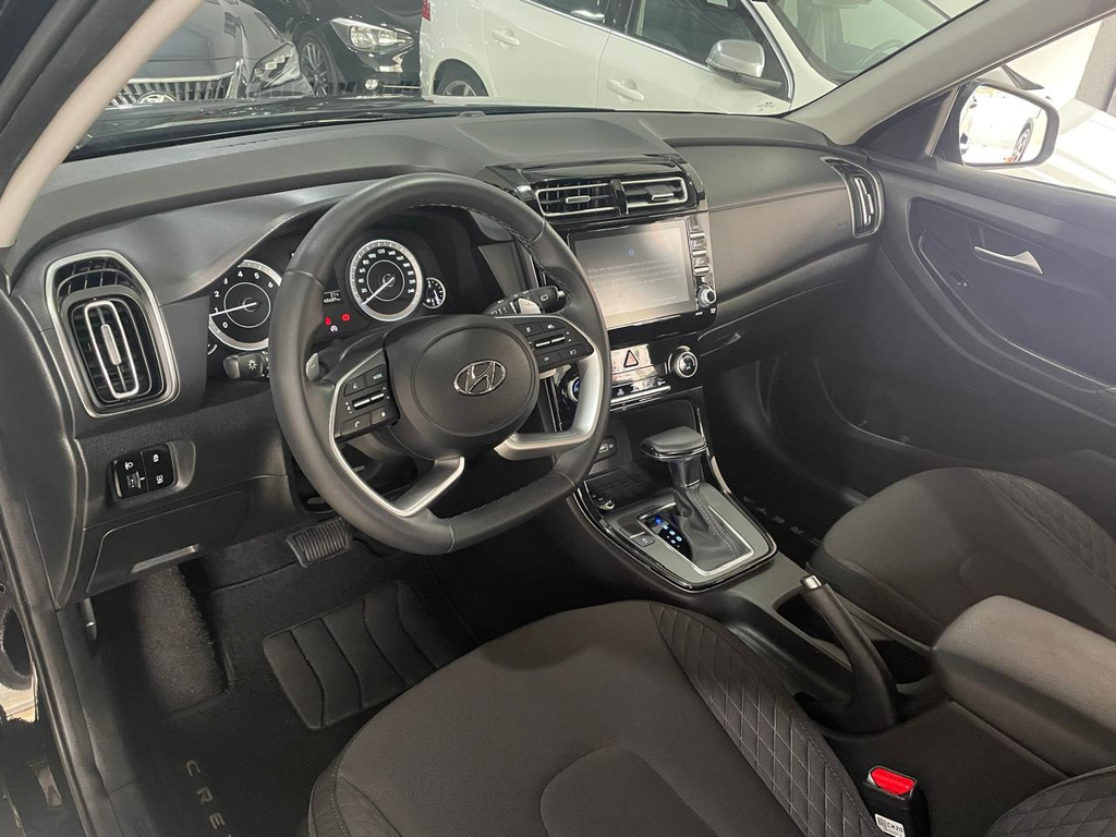 Hyundai Creta Preto