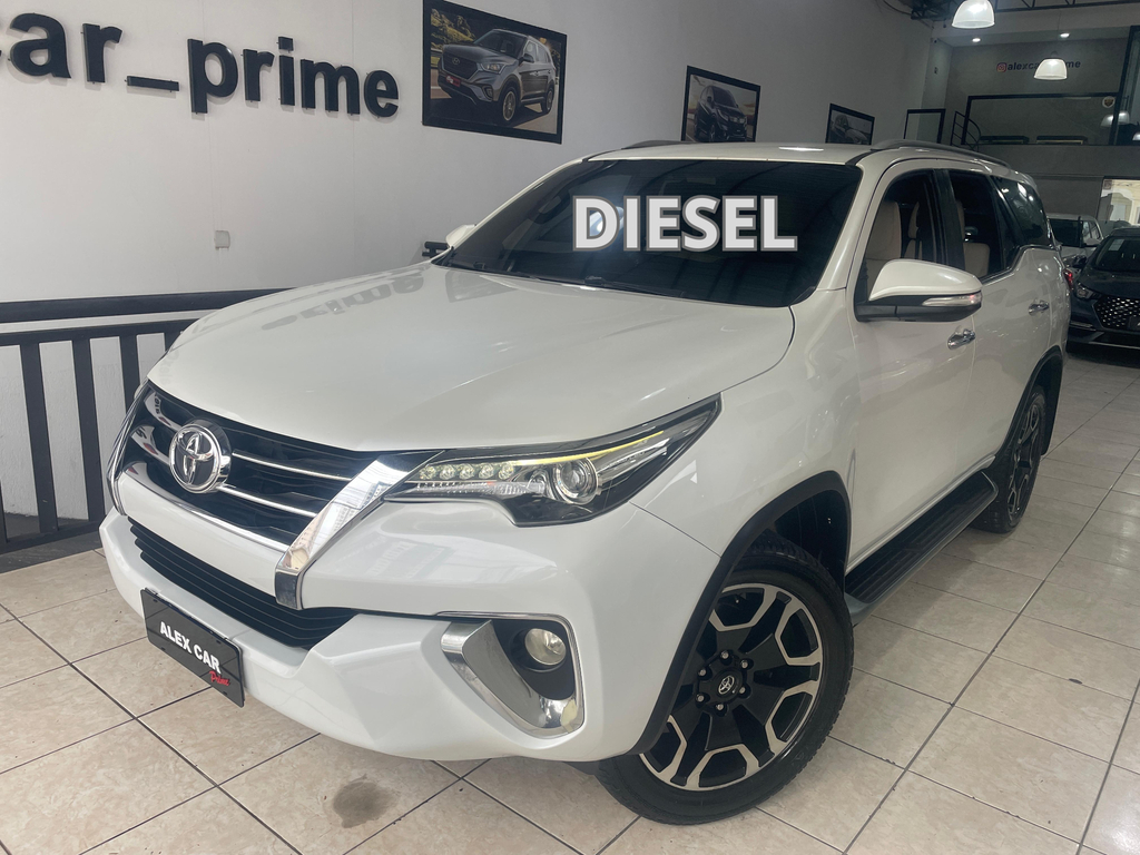 Toyota Hilux SW4 Branco