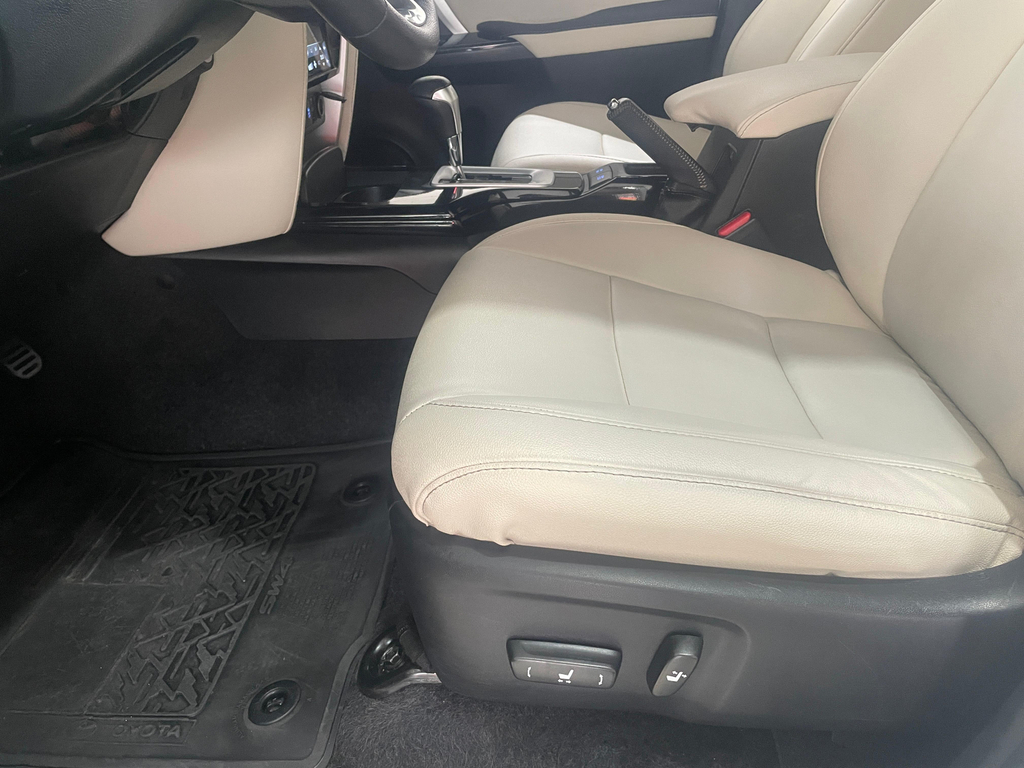 Toyota Hilux SW4 Branco