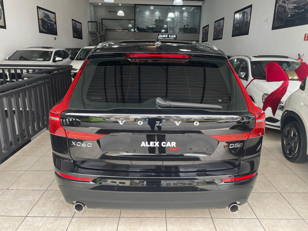 Volvo XC60 Preto