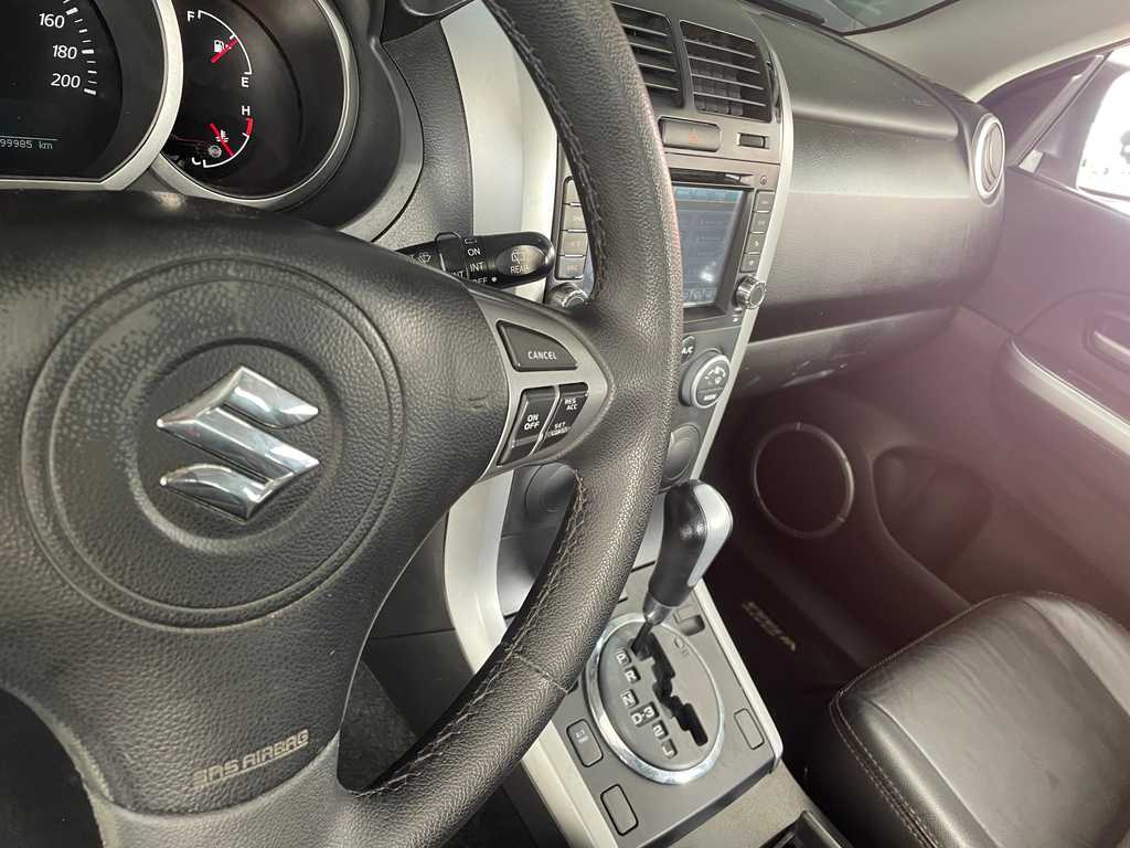 Suzuki Grand Vitara Prata