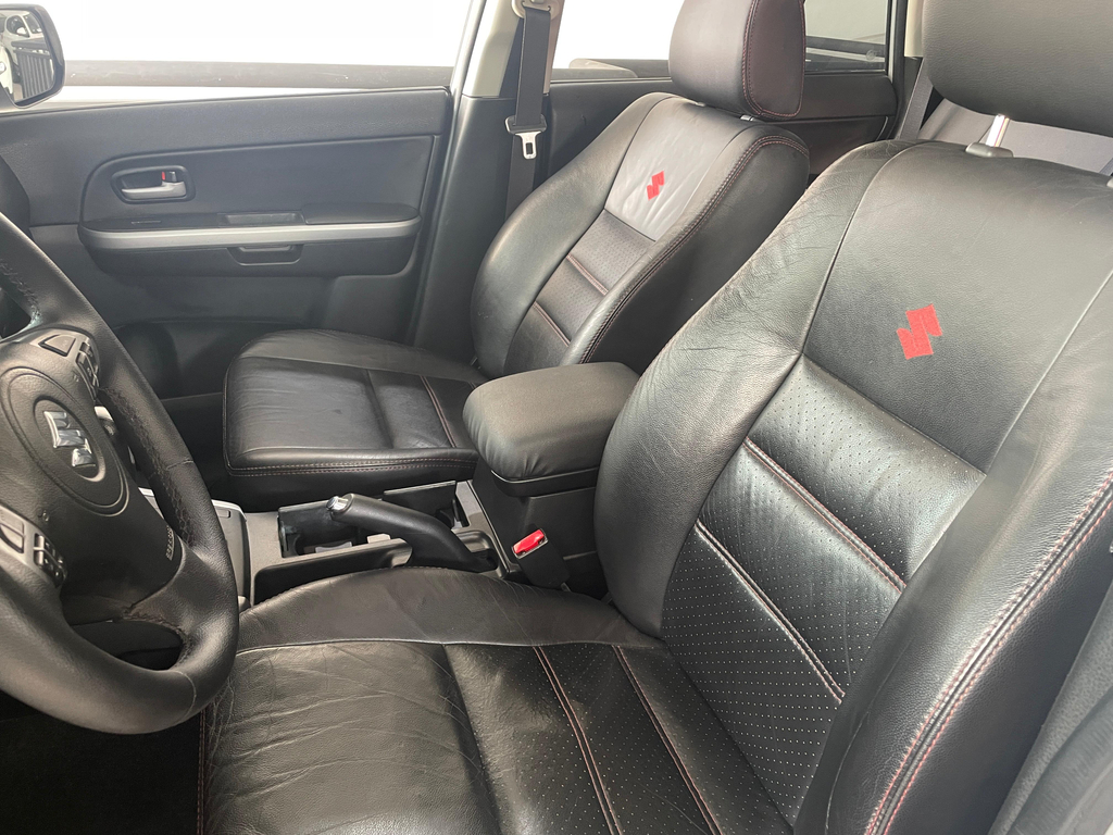 Suzuki Grand Vitara Prata