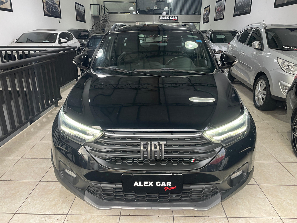 Fiat Strada Preto