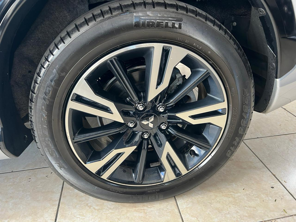 Mitsubishi Eclipse Cross Prata