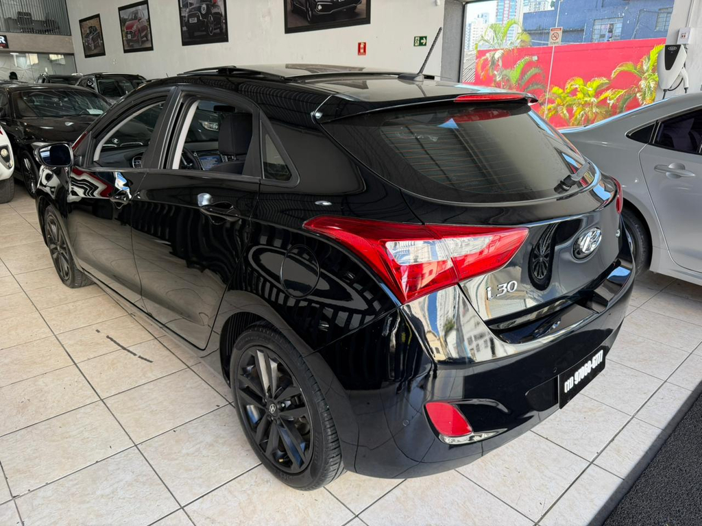 Hyundai i30 Preto