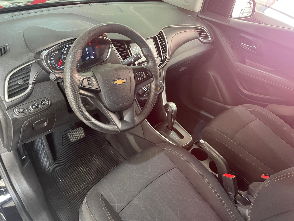 Chevrolet Tracker Preto
