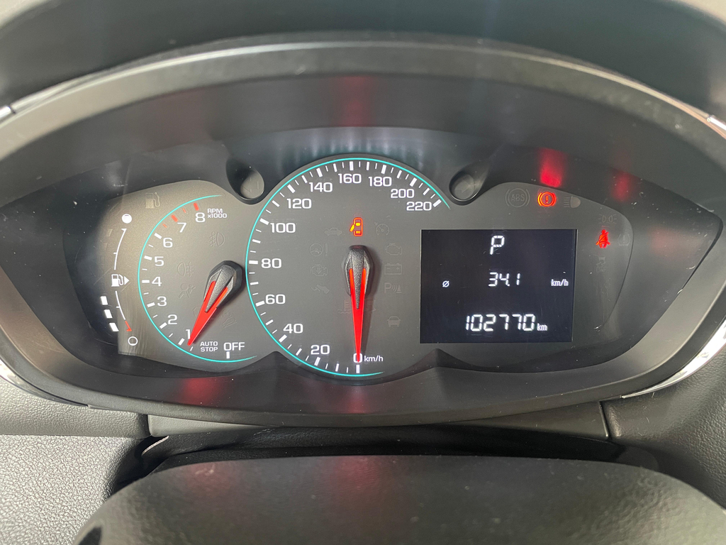 Chevrolet Tracker Preto