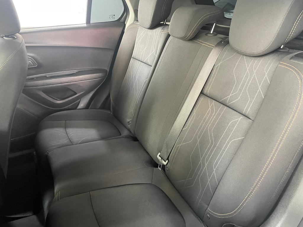 Chevrolet Tracker Preto