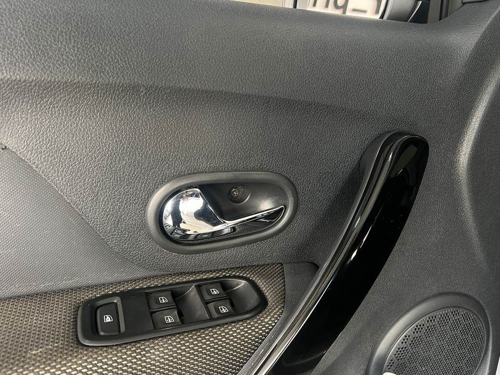 Renault Logan Cinza