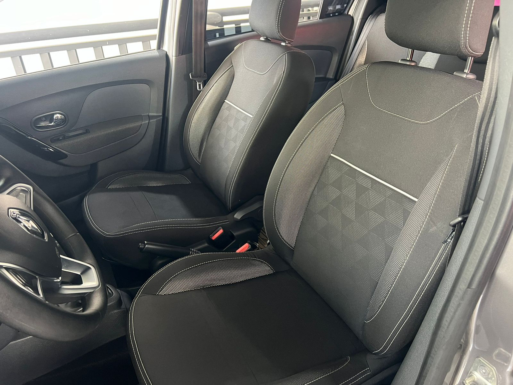 Renault Logan Cinza