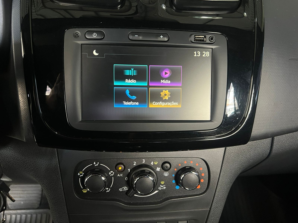 Renault Logan Cinza