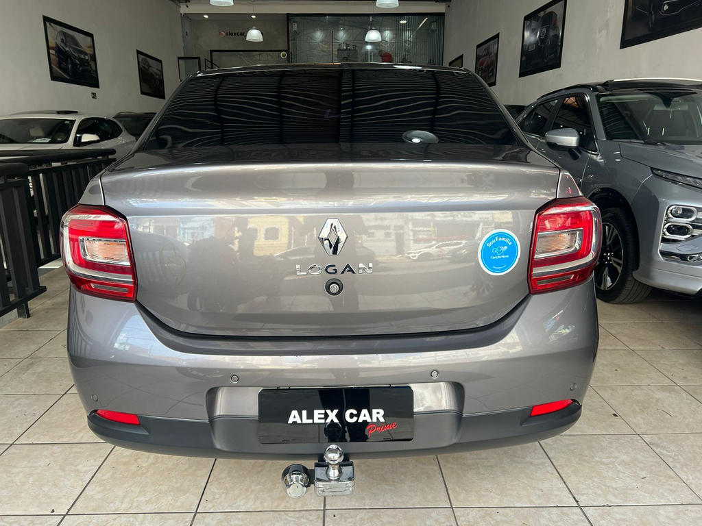 Renault Logan Cinza