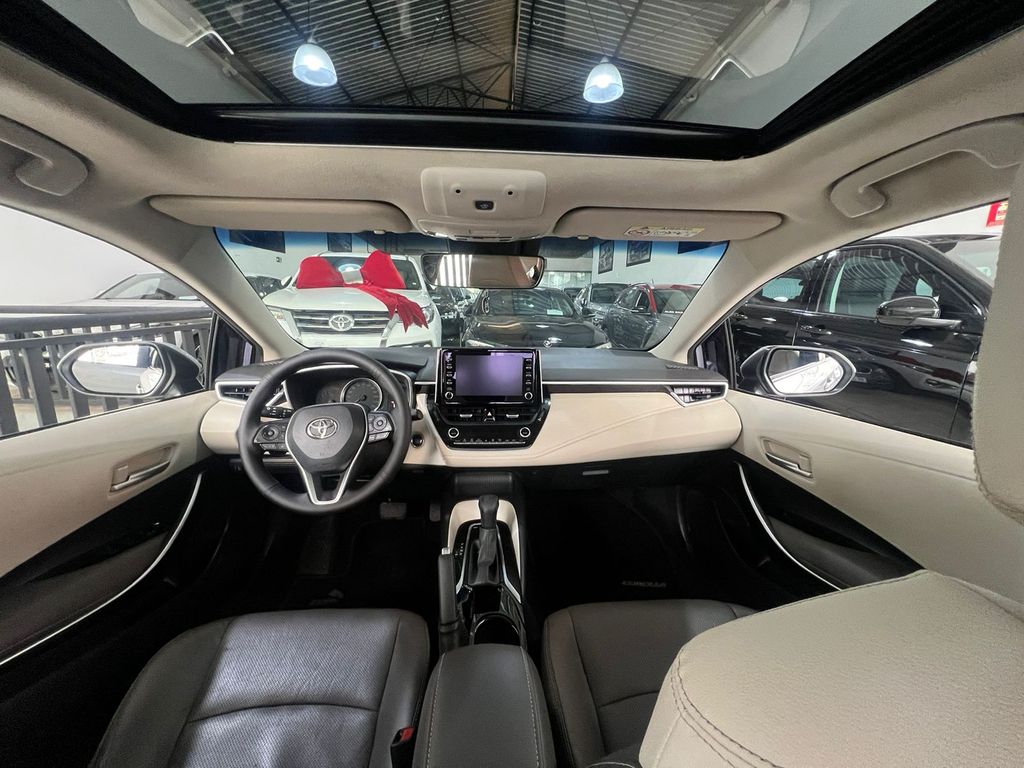 Toyota Corolla Altis Prata