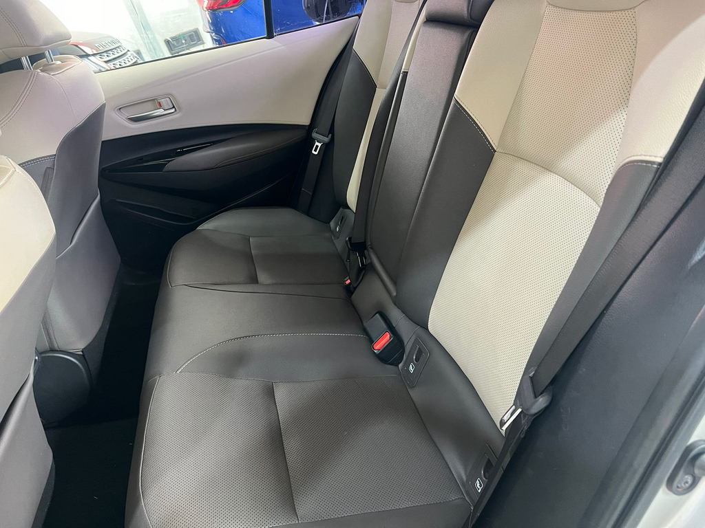 Toyota Corolla Altis Prata