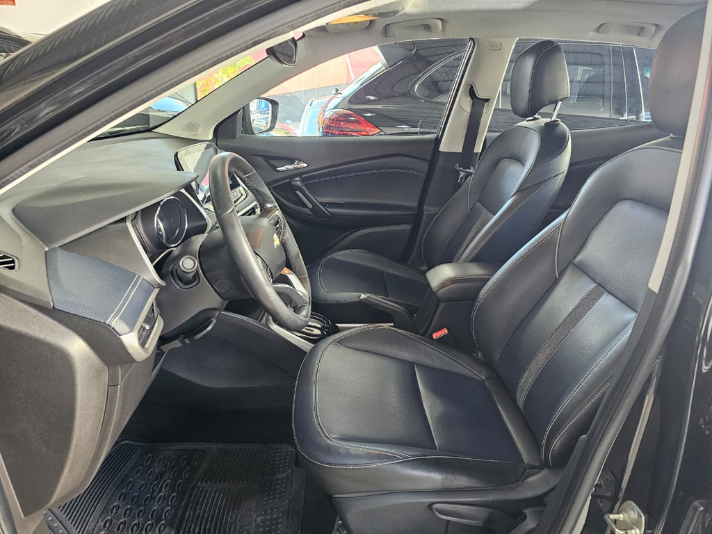 Chevrolet Tracker Preto