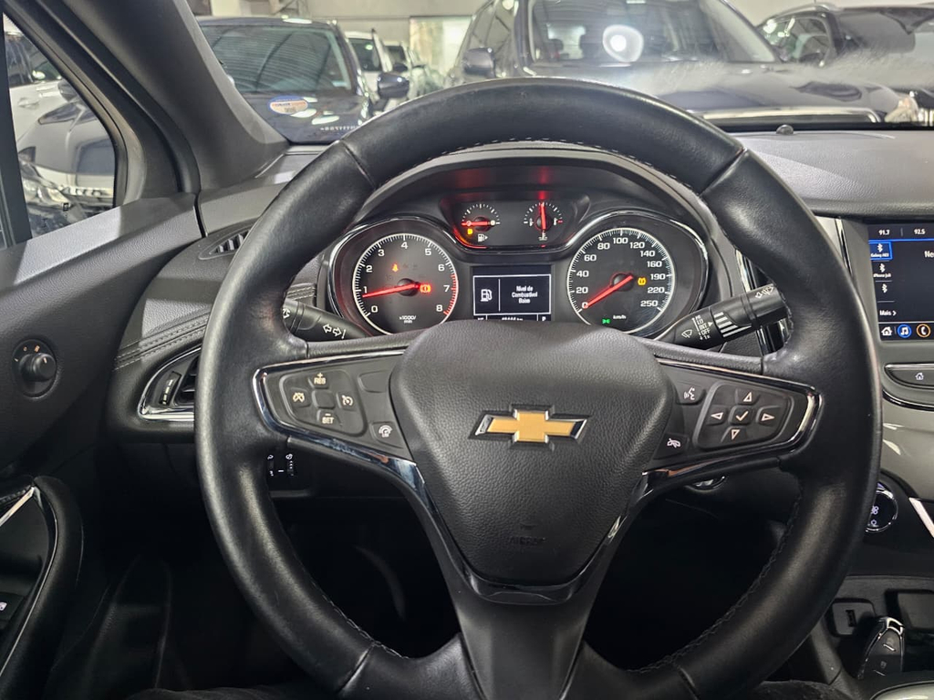 Chevrolet Cruze Cinza