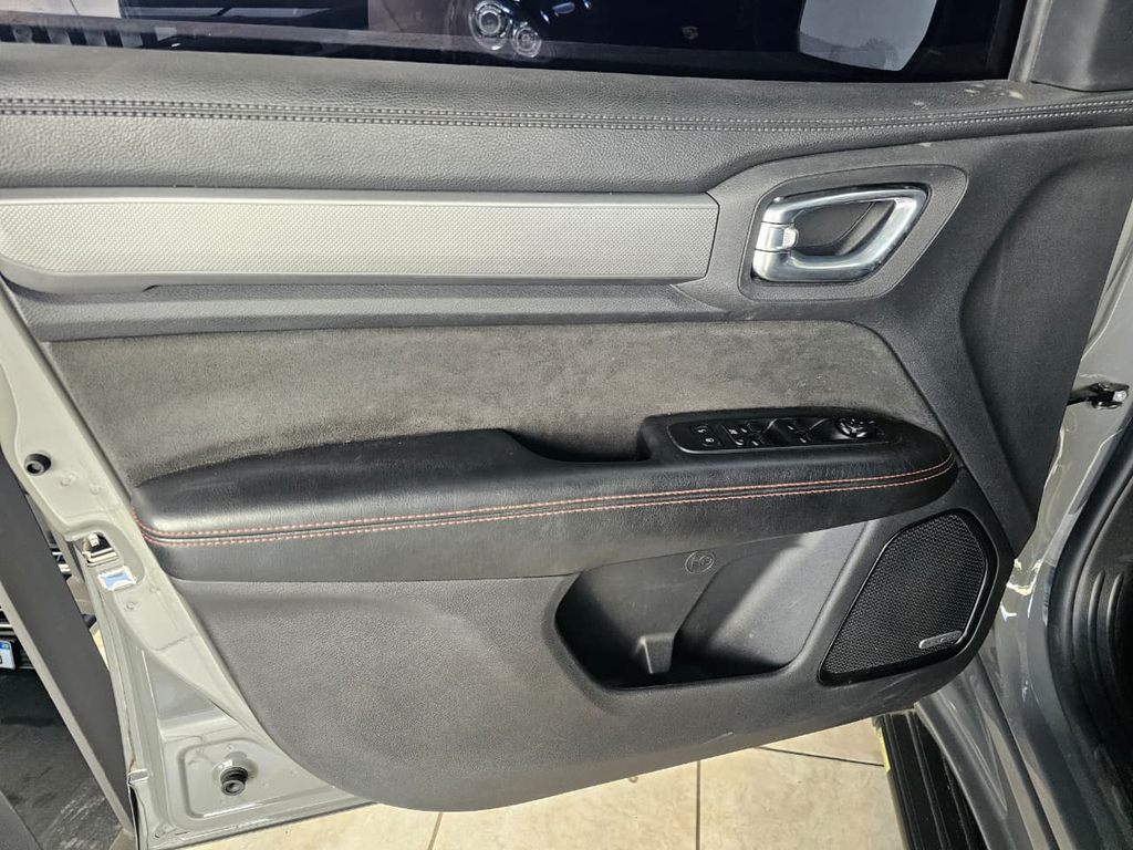 Ram RAMPAGE Cinza