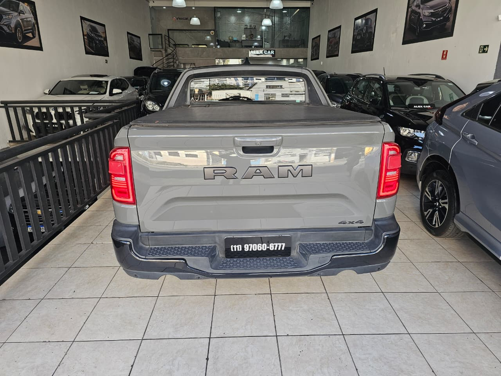 Ram RAMPAGE Cinza