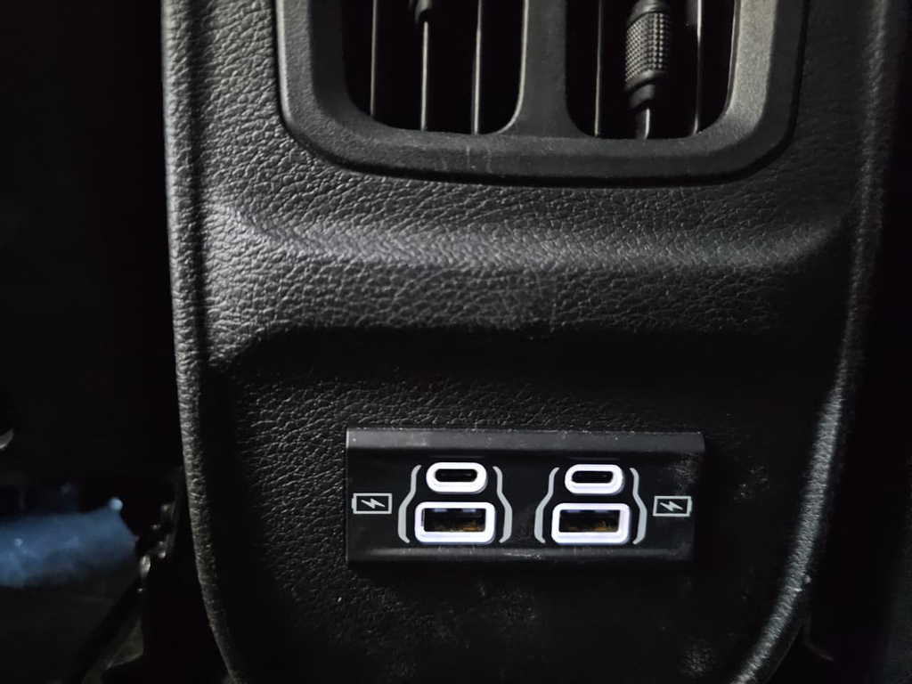 Ram RAMPAGE Cinza