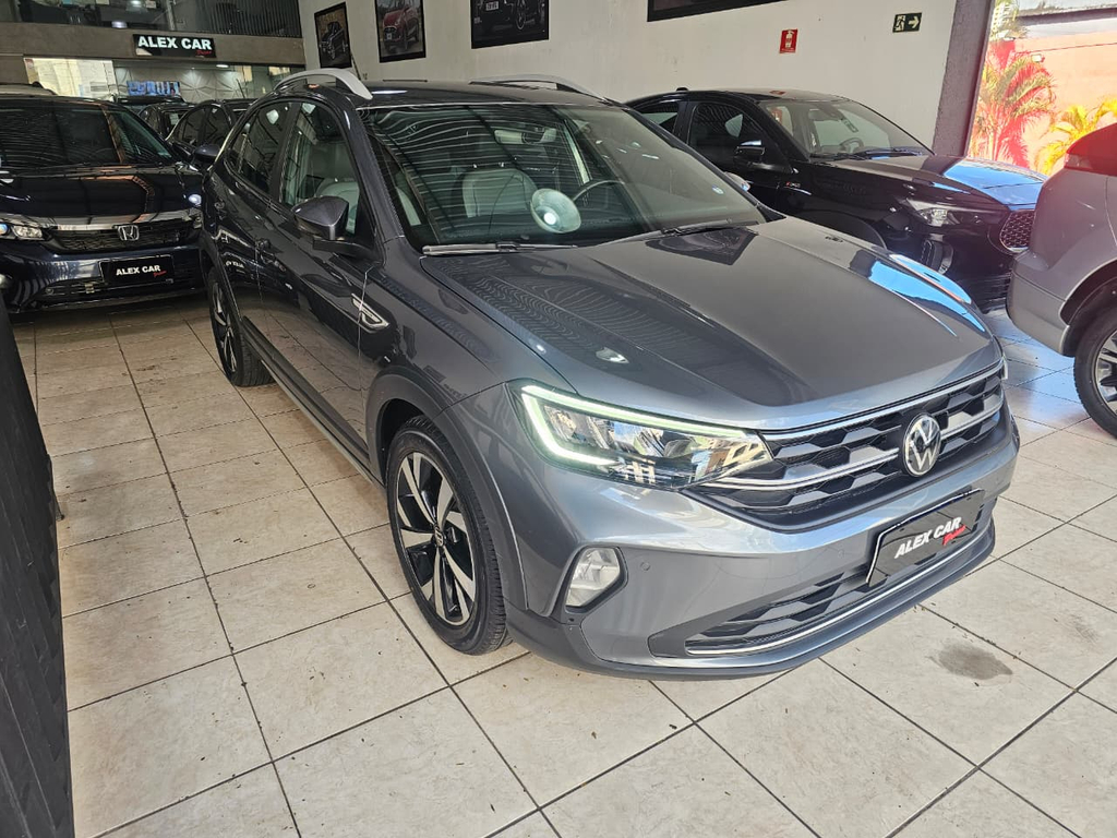Volkswagen Nivus Cinza
