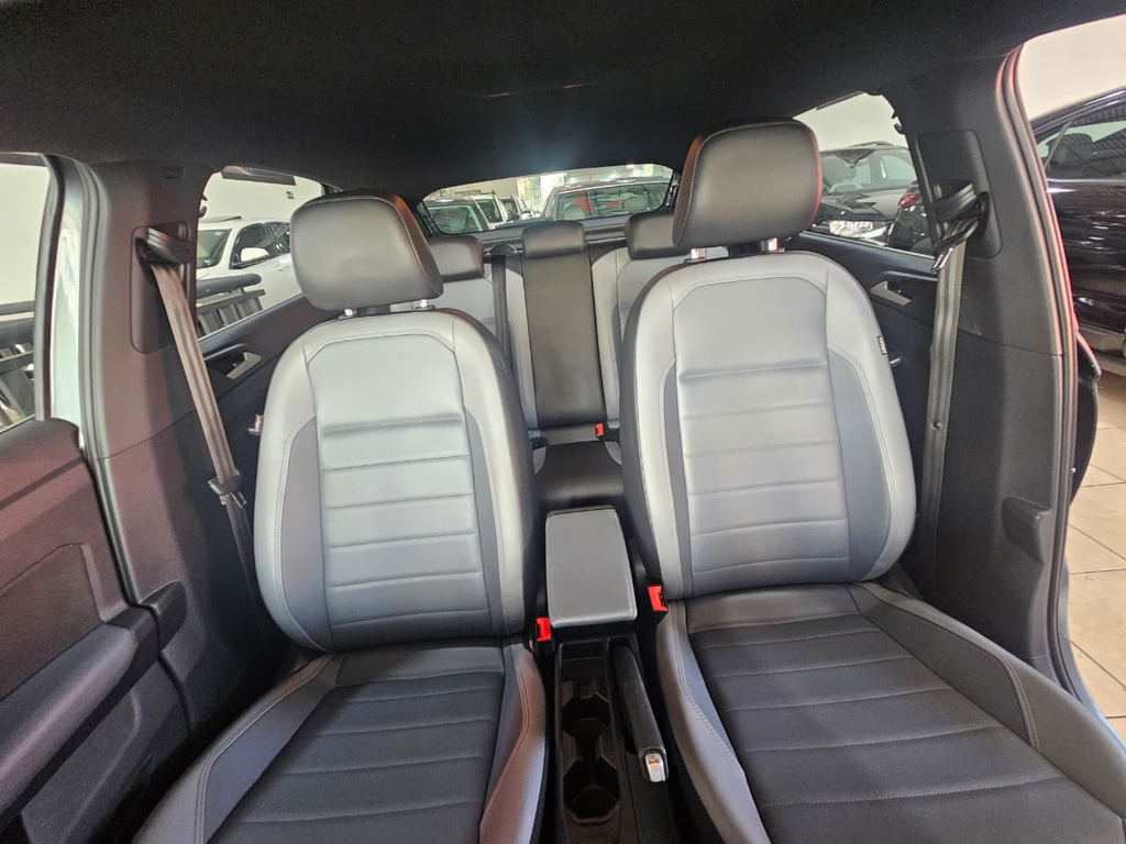 Volkswagen Nivus Cinza