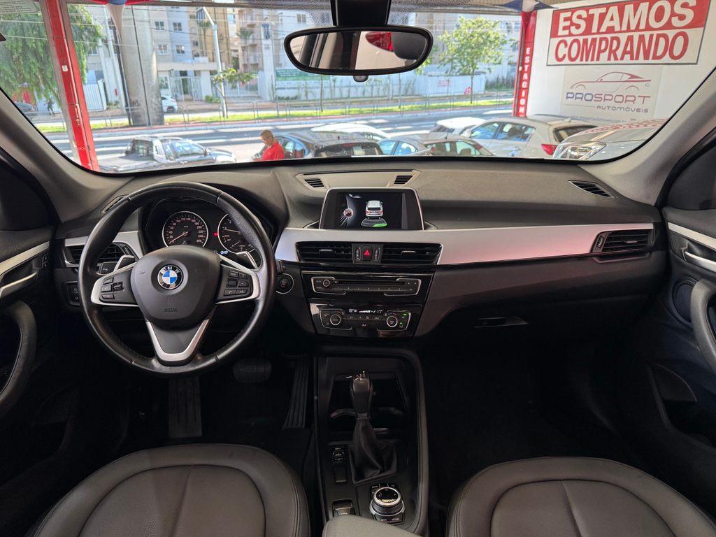 BMW X1 Preto
