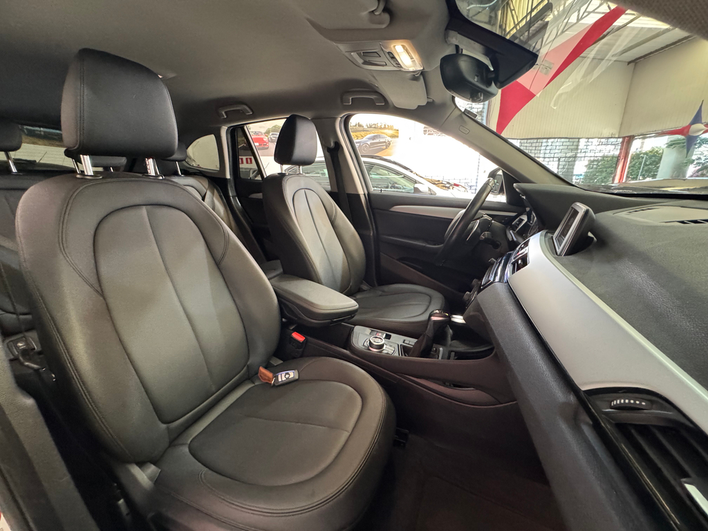 BMW X1 Preto