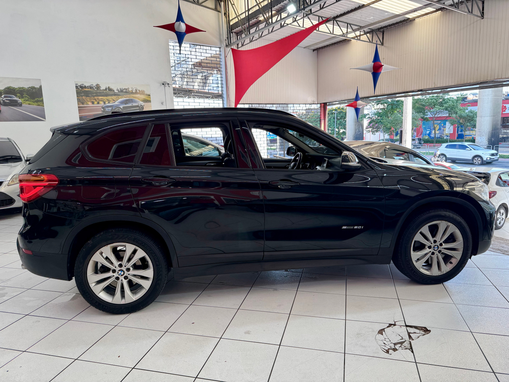 BMW X1 Preto