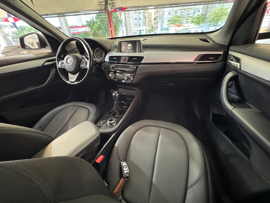 BMW X1 Preto